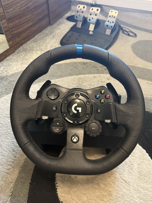 Volan gaming + Schimbator Logitech TrueForce G923 pentru (PC/XBOX ONE)
