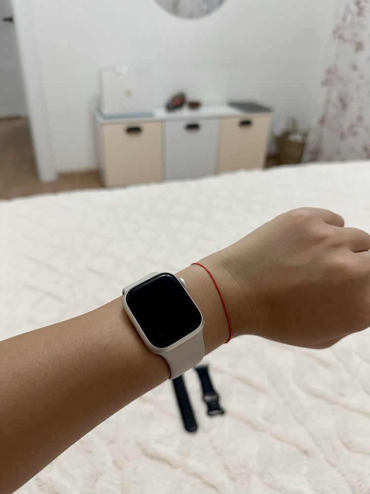 Apple Watch 8 в идеальном состоянии,  41 MM