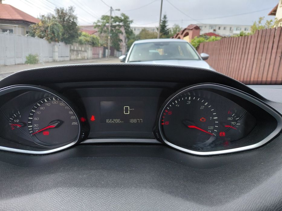 Peugeot 308 2016 bluehdi