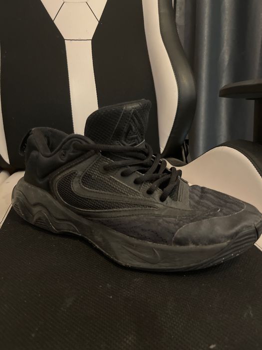 Adidasi de sport, Nike