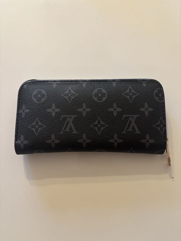 Louis Vuitton Портмоне