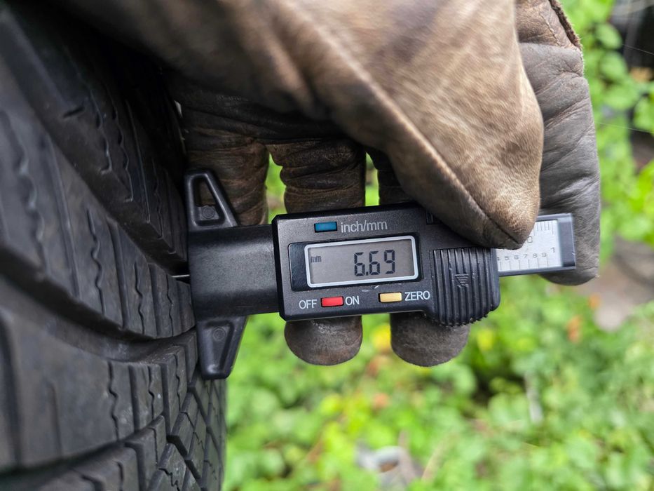 2бр Всесезонни гуми 225 60 16 - Goodyear