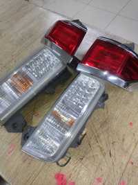 Задние фонари Nissan Elgrand E52 комплект