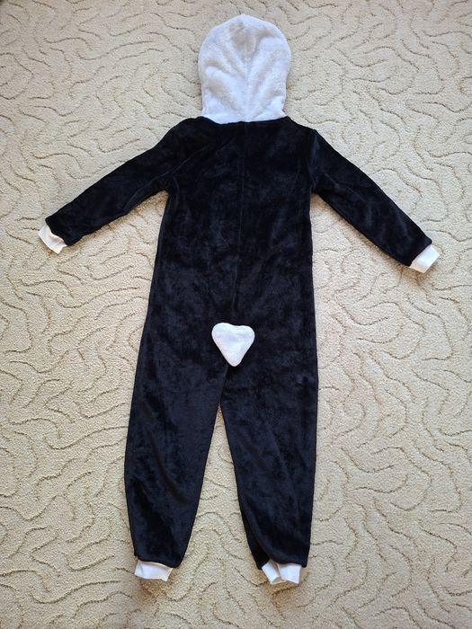 Pijama salopetă Urs Panda,pentru 6 ani