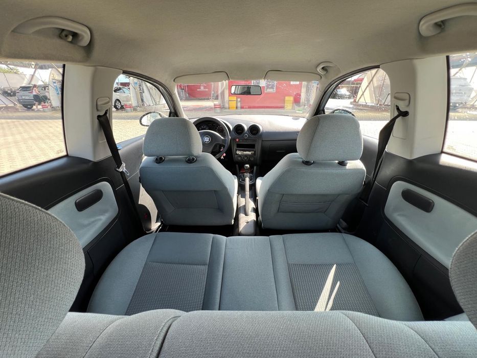 Seat Ibiza - An fabricație 2002