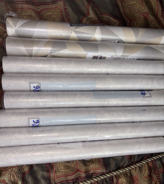 Продам обои новые