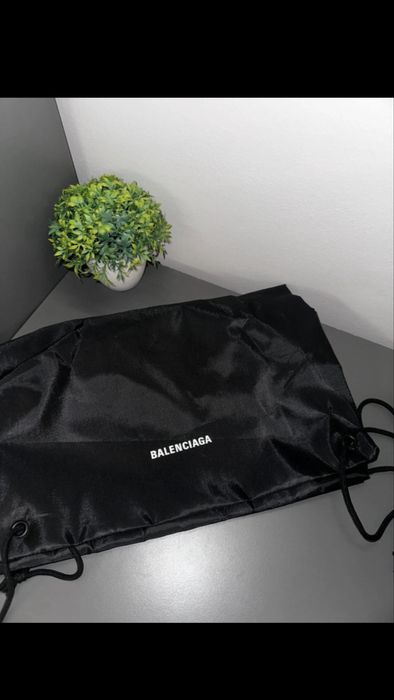 Balenciaga track black