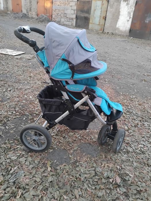 Коляска прогулочная