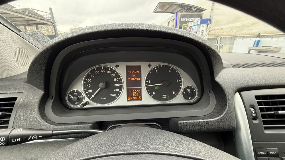 Продавам Мерцедес В180, 2.0, 109 кс, 2009 г.