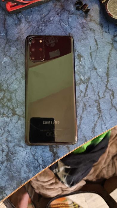 Samsung s20+ за части
