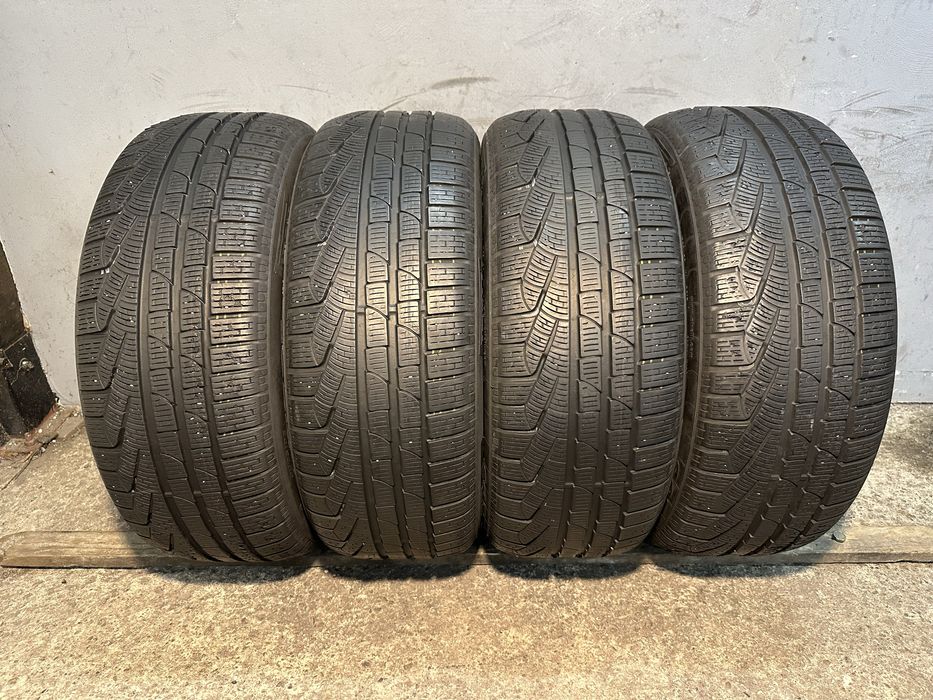 Гуми 225/45/18 PIRELLI Sottozero Winter