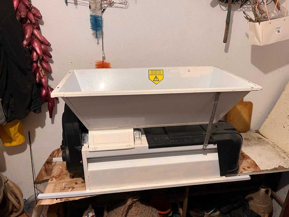 Presă(100L)+Zdrobitor/Desciorchinător Electric Grifo