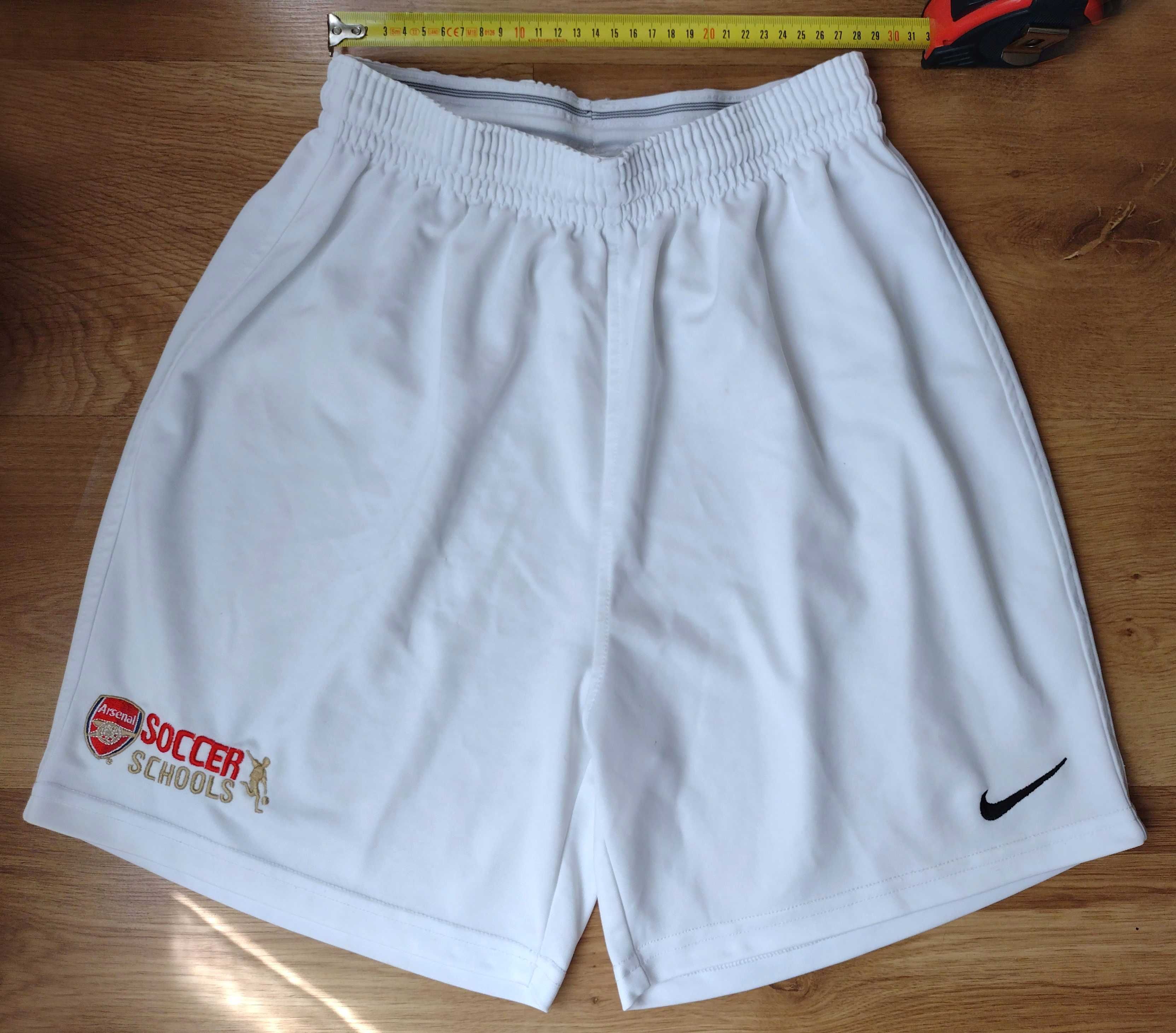 Celtic Glasgow, Arsenal, VfB Stuttgart - мъжки футболни шорти