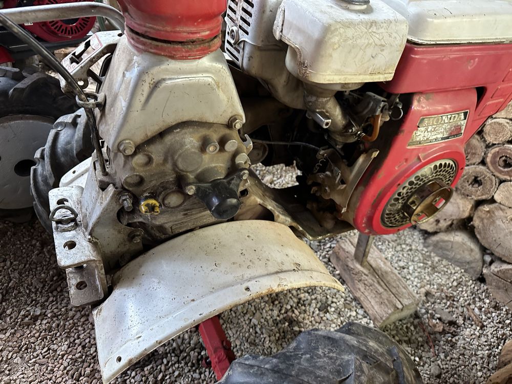 De vanzare: Motocultor Honda F800 cu motor GX300 -9 cp!