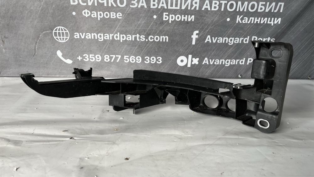 Лайстна за укрепване на ляв фар Audi A3 8P 2004-2013