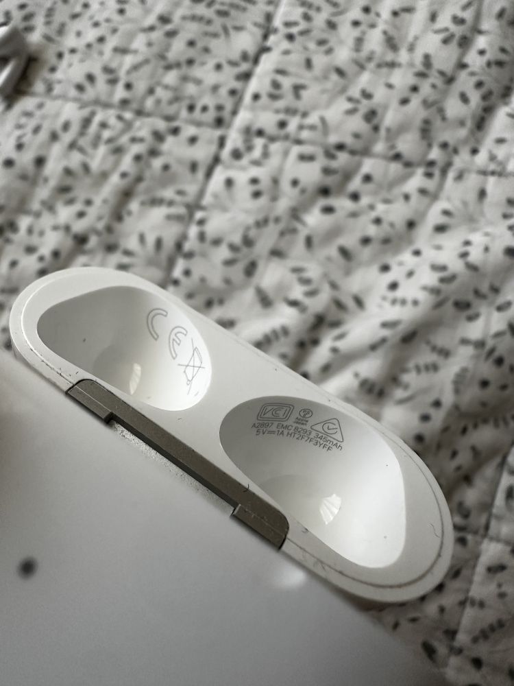 Apple AirPods 3