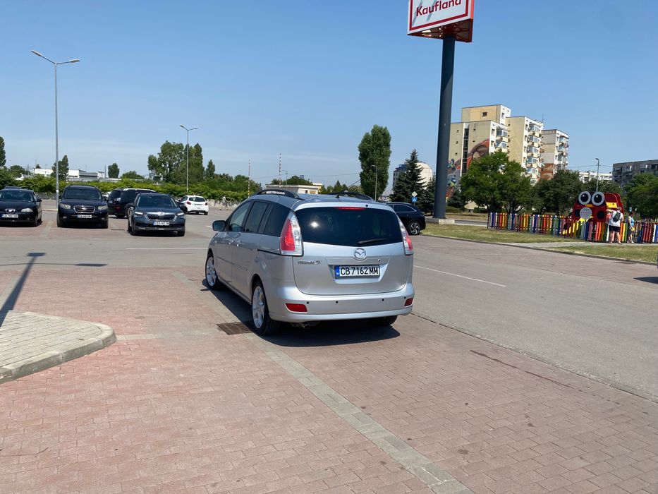 Продавам Mazda 5