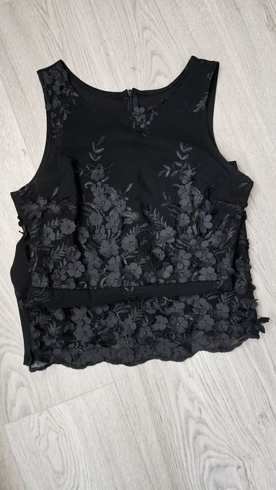 Елегантна черна рокля