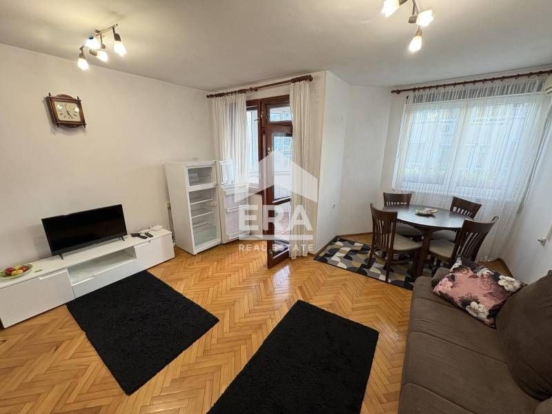 Дава се под наем Двустаен апартамент в Варна, Генералите - 65 кв.м за 450 € - Снимка #2