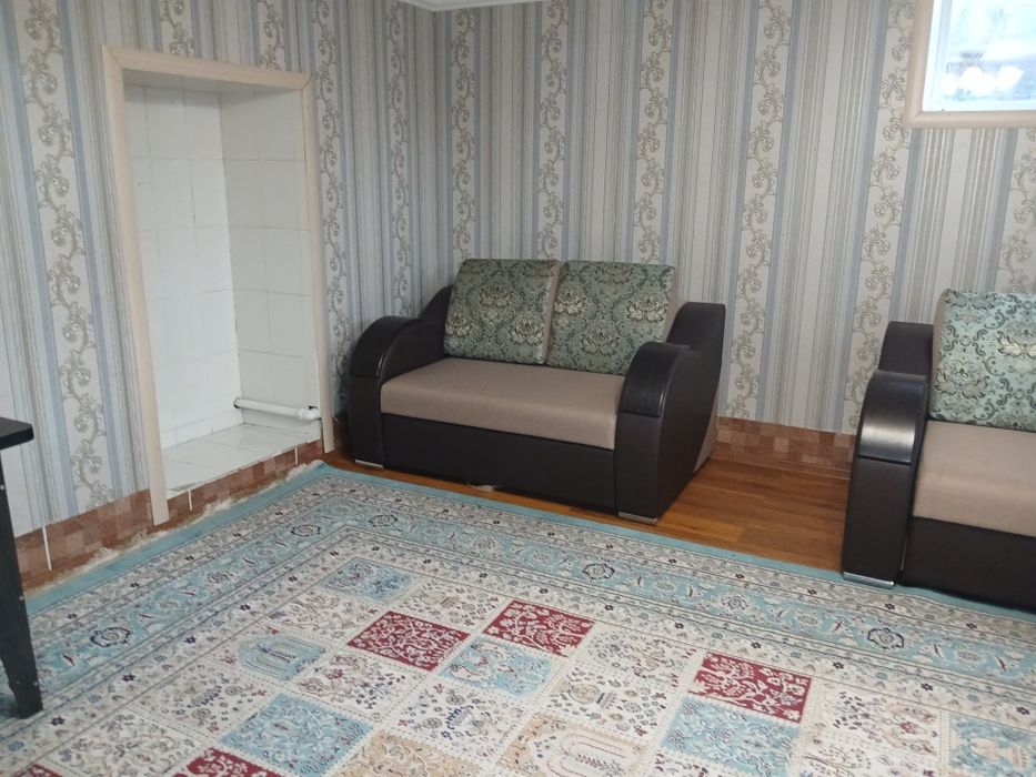 Продам два дивана