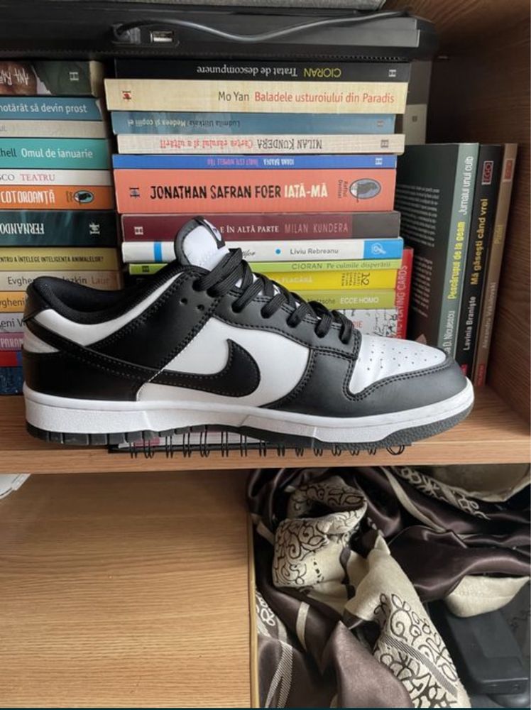 Nike Dunk Low Panda