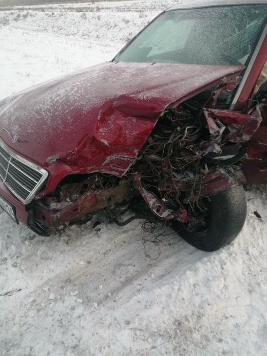 Продам мерс после дтп