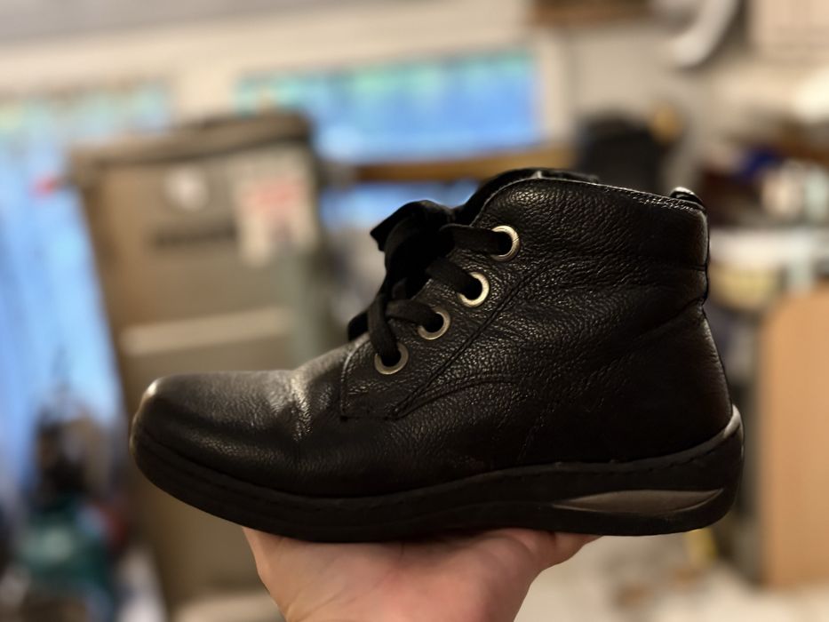 Ghete de piele marime 37