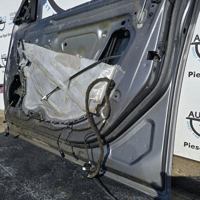 Portiera usa Z177 dreapta fata Opel Insignia A