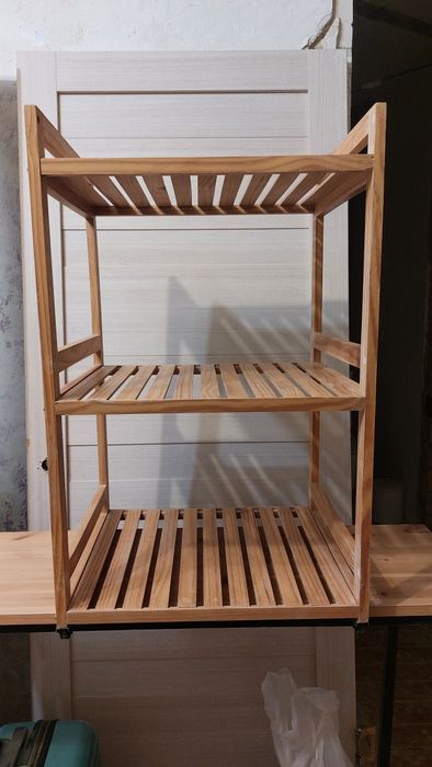 Этажерка бамбук б/у на колесиках