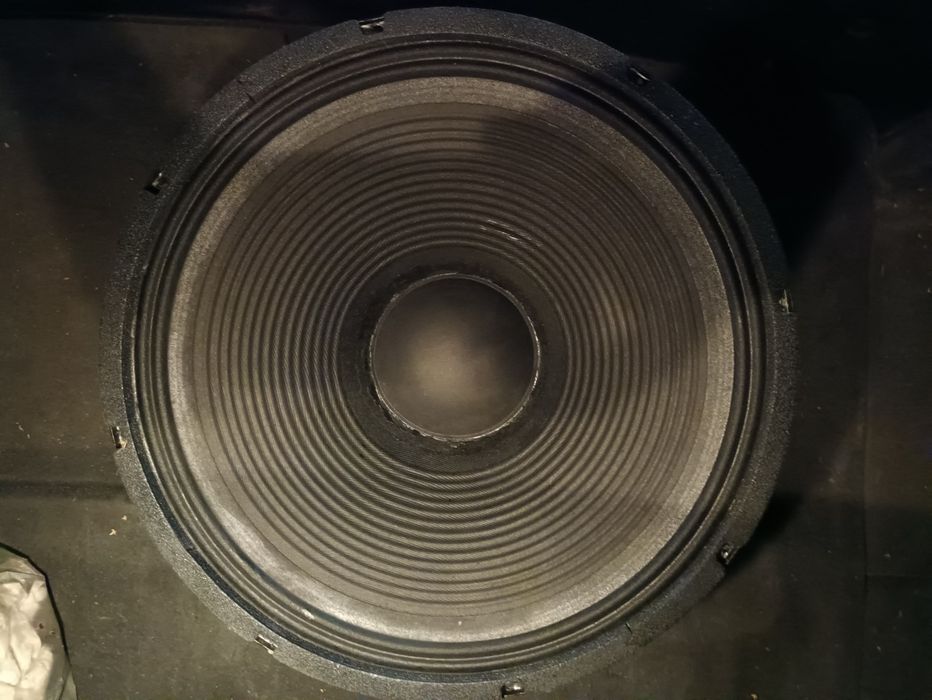 Динамик Eminence 15'