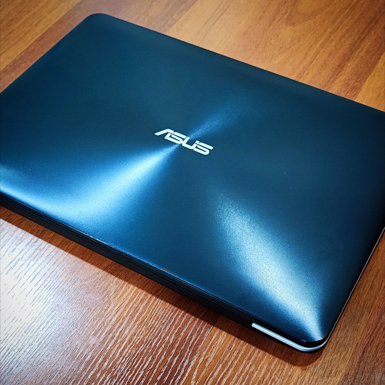 Asus X555DG AMD A10-8700P