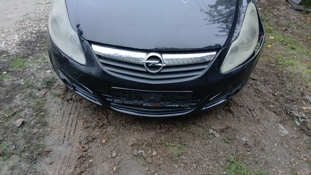 Dezmembrez Opel Corsa D