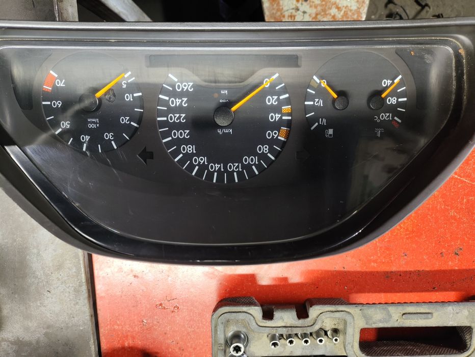 Щиток приборов мерседес w210