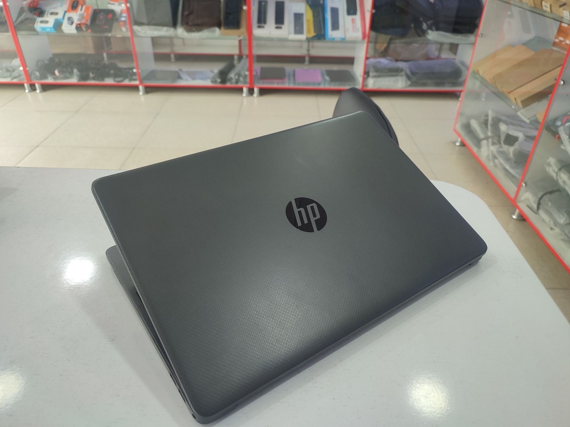 HP core i5 10 avlod ideal holatda dasturchilar uchun