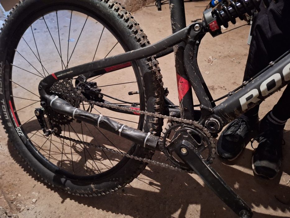 Schimb sau vând cu 2400