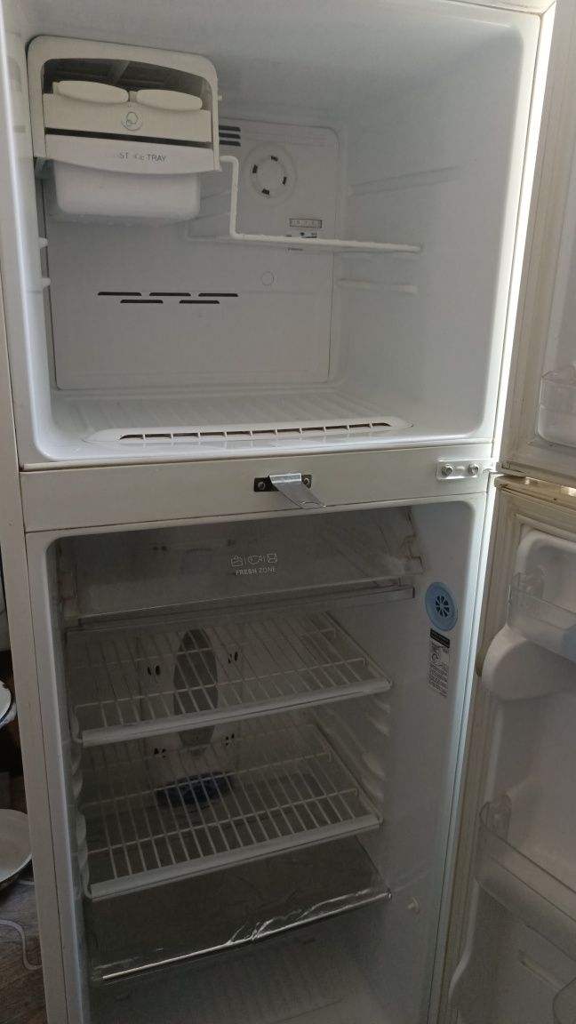 Продается Холодильние