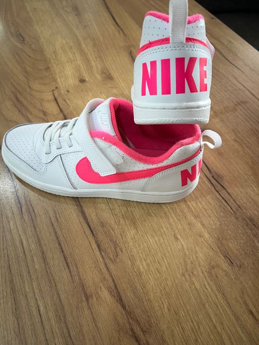 Маратонки Nike 35 номер