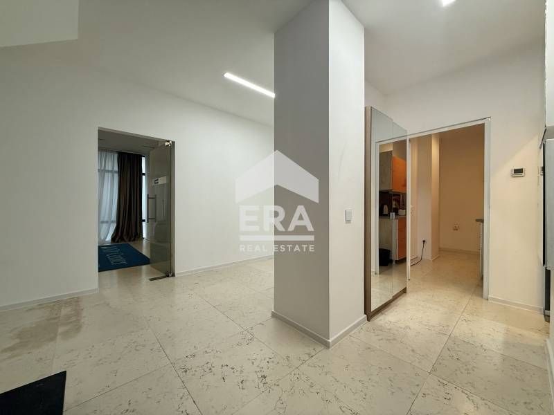 Дава се под наем Магазин в София, Център - 150 кв.м за 5000 € - Снимка #8