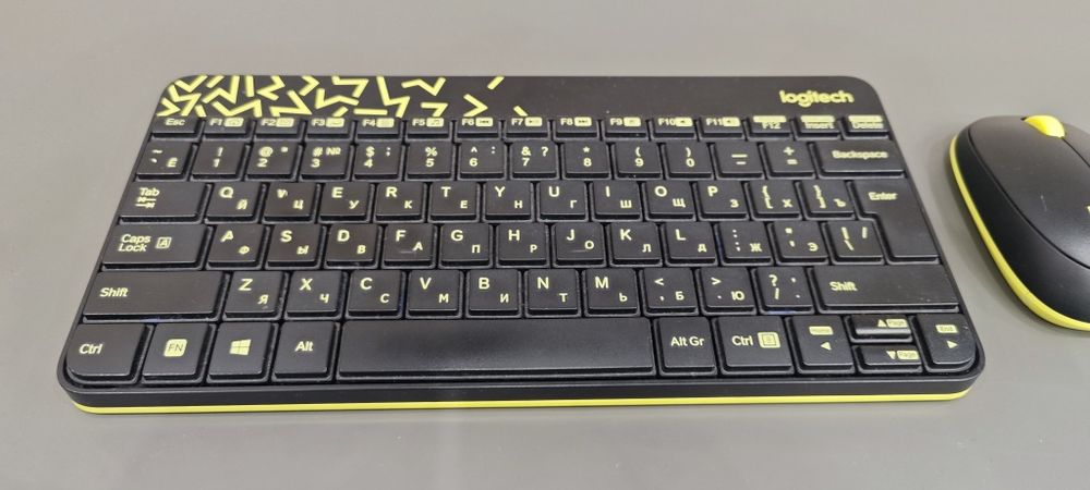 Клавиатура Logitech MK240 Nano + мышь