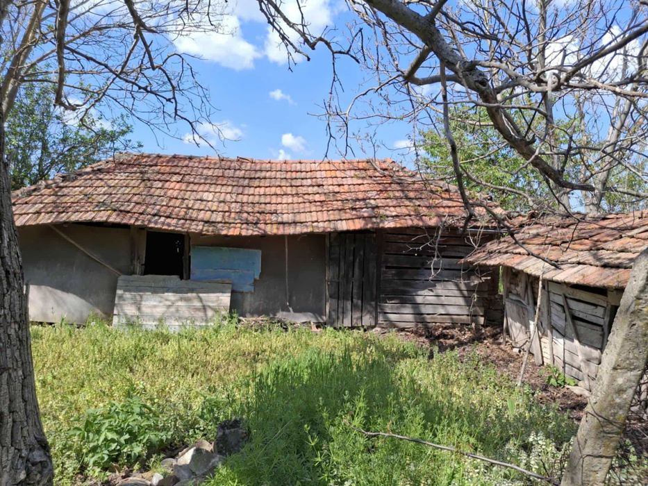 Продавам къща в с.Стрелец