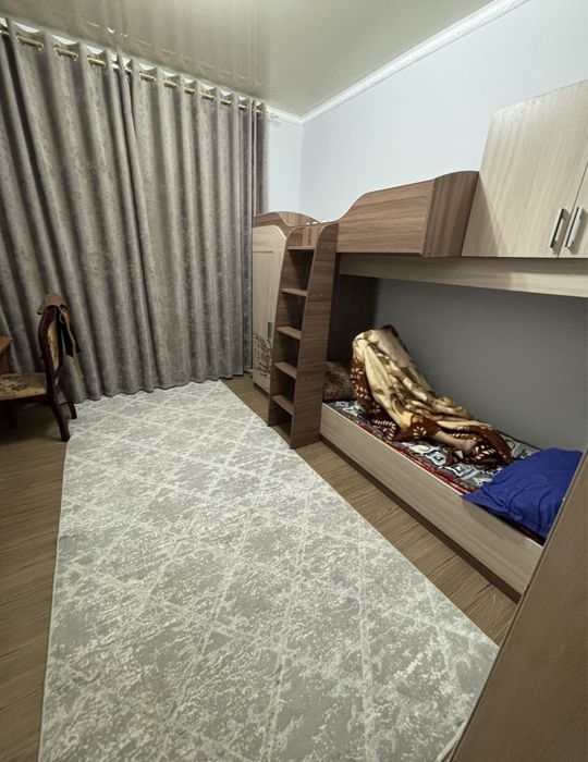 Двухярусный кровать сатылады.Өзім 250 000 алғанмын,120 000ға берем.