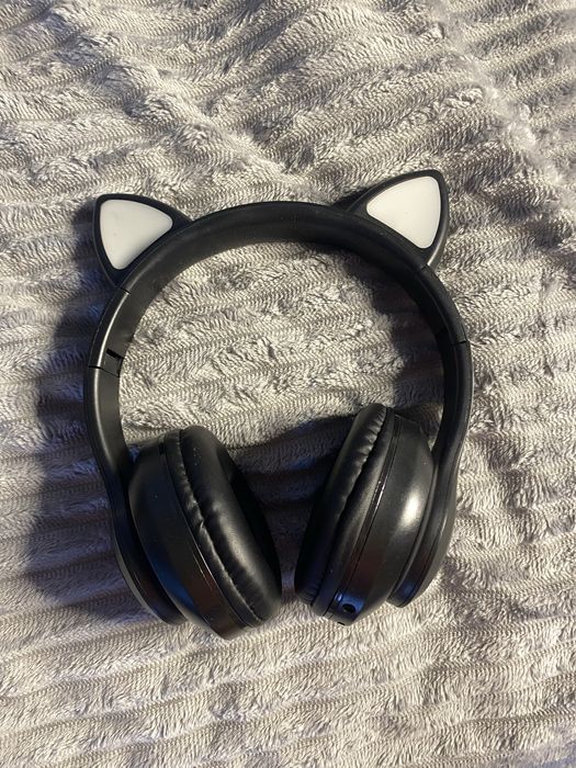 Продам наушники с ушками