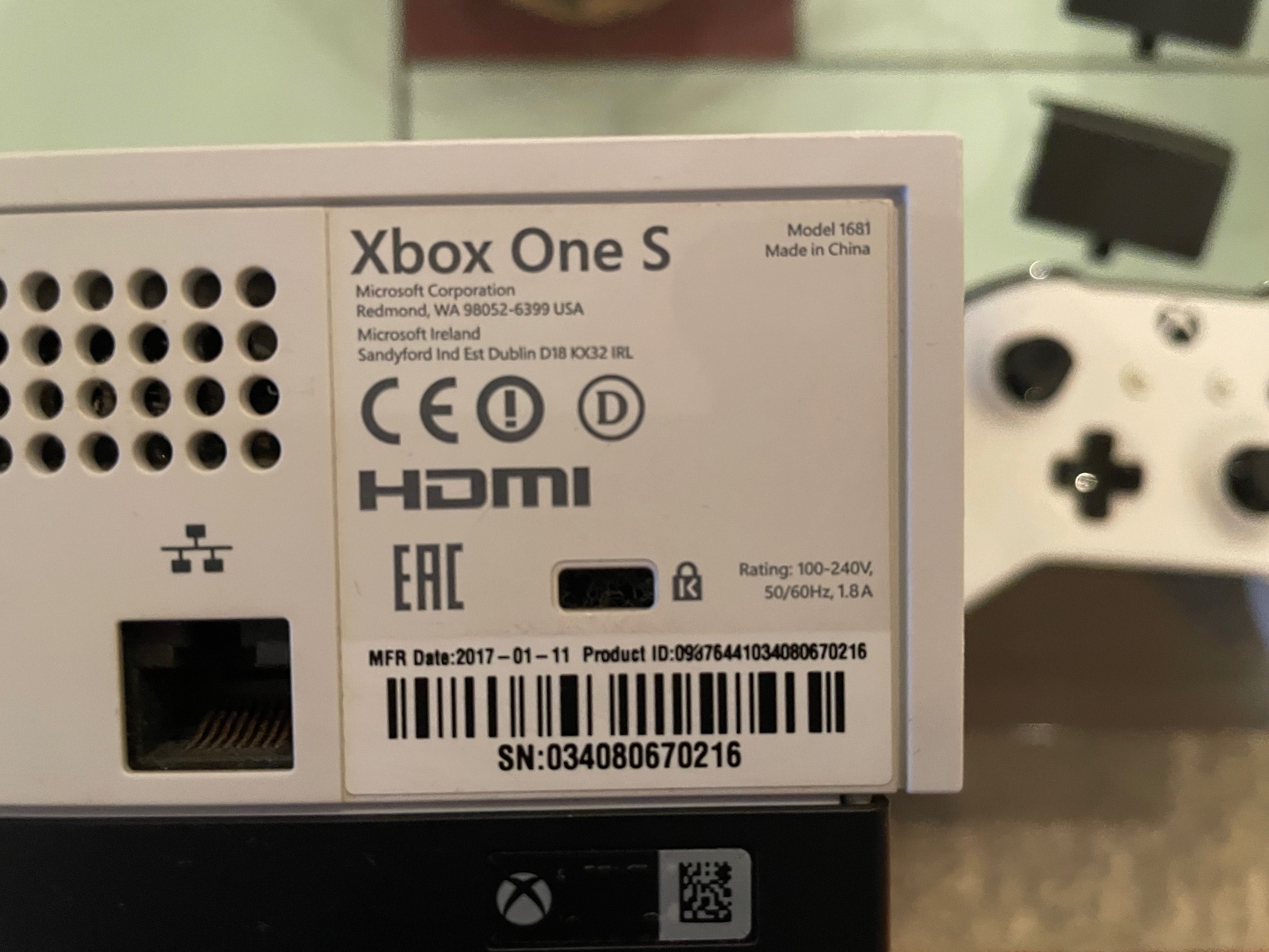 Xbox One S 500гб