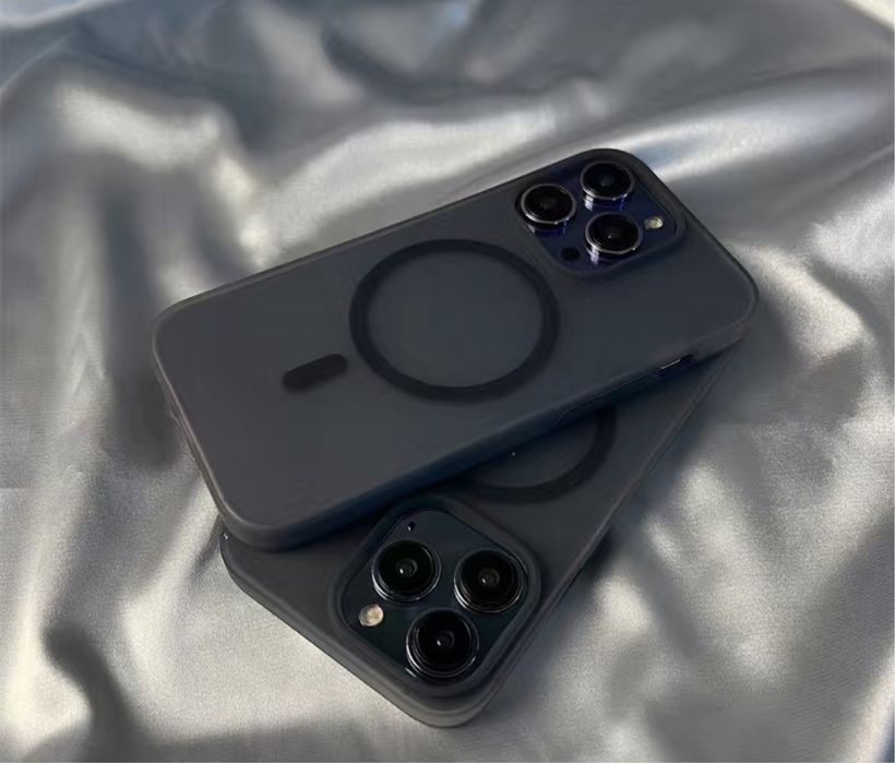 Iphone 15 16 PRO MAX PLUS - Husa Silicon Magsafe Mata Alba / Fumurie