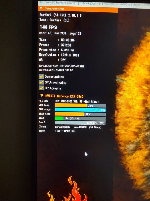 Vând unitate Gaming Rtx 5060