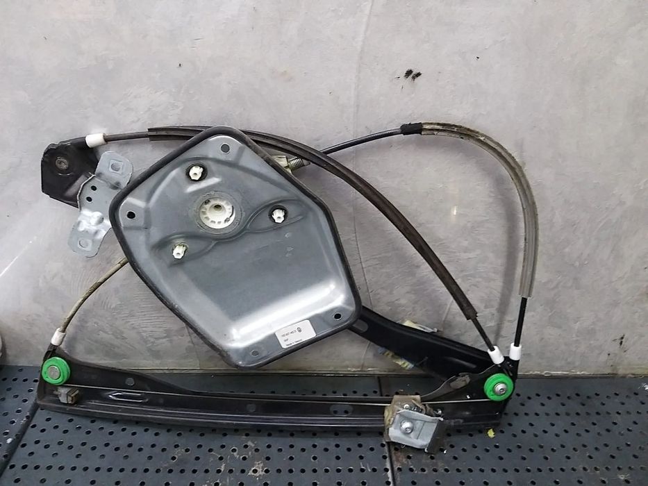 Macara geam electric dreapta fata vw golf 6 5k 1k5837462b