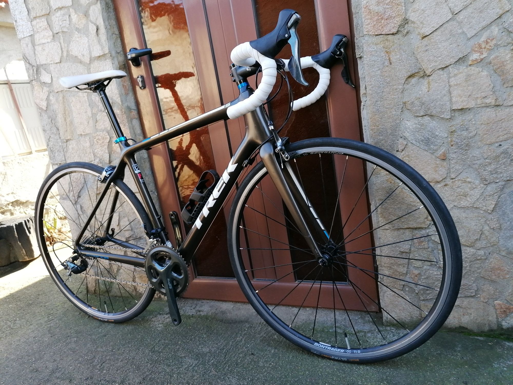 Шосеен  TREK  Carbon