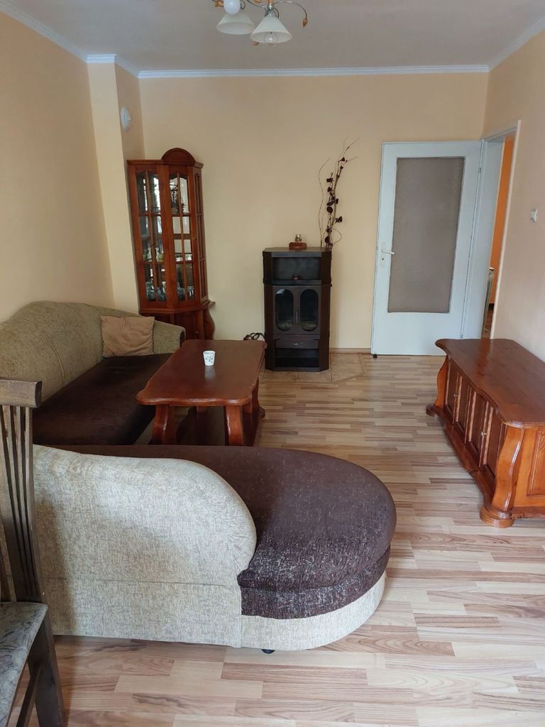 Дава се под наем Тристаен апартамент в Асеновград - 65 кв.м за 306 € - Снимка #2
