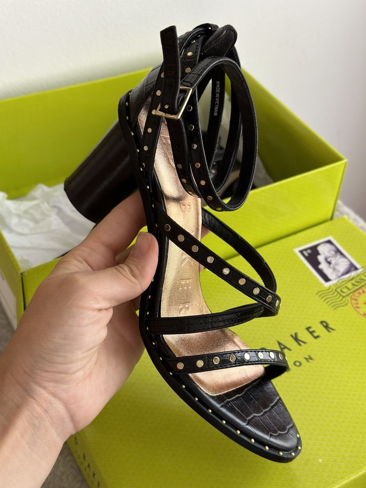 Обувки Ted Baker 38