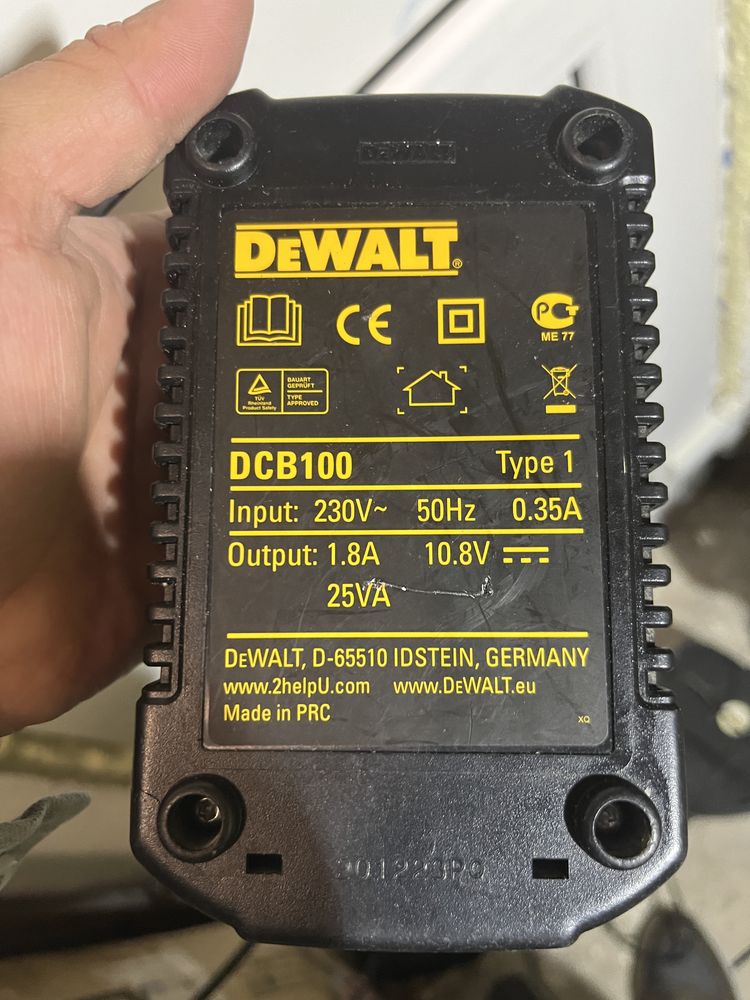 incarcator dewalt 10,8 volti